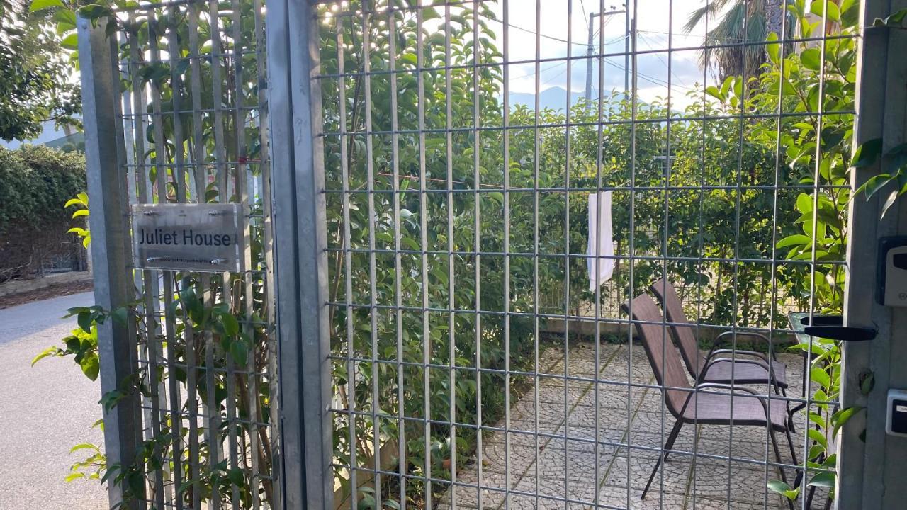 Patras Juliet House Apartment ภายนอก รูปภาพ